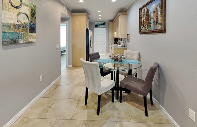 Hook, Wine & Sinker by Ryson Vacation Rentals - Foto 9