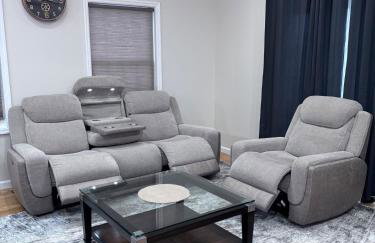 Luxury 3 BedRoom Apartment with Private Entrance plus Free Parking - Foto 18