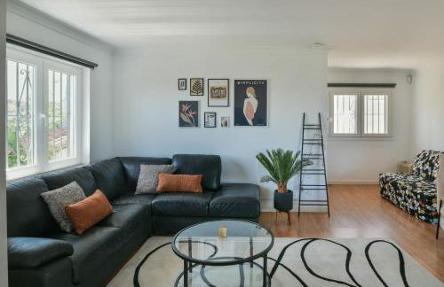 Heated pool and fantastic views BBQ Beach 5 mins - Photo 22