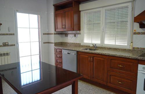 Villa Oropéndola Piscina agua salada, parking, barbacoa pax 14 - Foto 7