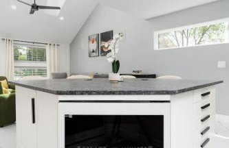 Serene Oasis Near Rock River - Foto 18