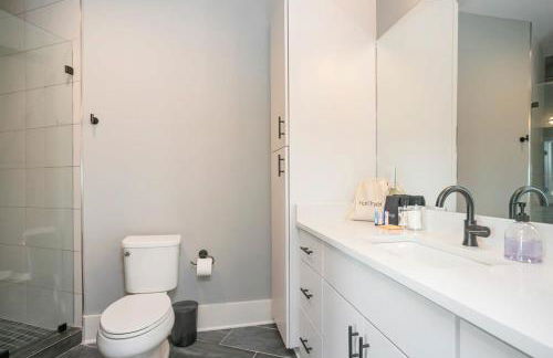 The Lemon Drop Walk to Cafes Shops & Vandy - Foto 35