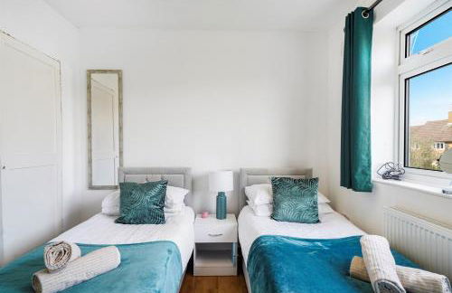 3BR 6 Beds Garden Parking x3 Kings Cross 25 mins & Harry Potter Studios - Foto 4