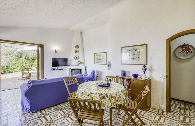 Bright Home With Wonderful Sea View - Photo 18