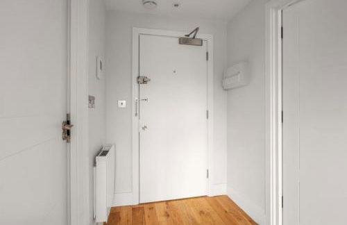 Modern 1 Bedroom Apartment in Central Eastleigh - Foto 5