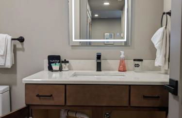 Modern Downtown Condo - Foto 10