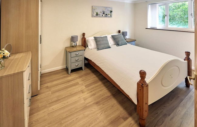 Host Stay Rock Cottage - Photo 7