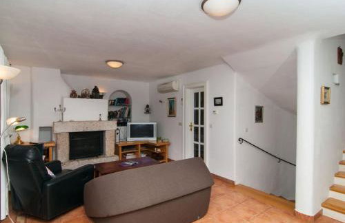 Deluxe Villa Sirena on the beach with Pool - Photo 36