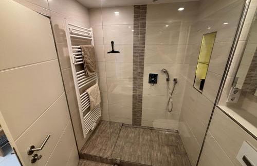 Penthouse mit Whirlpool, Traumblick und großer Dachterrasse - Foto 22