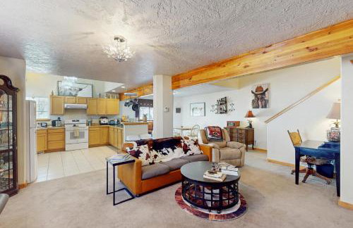 The Western Nest - Photo 4