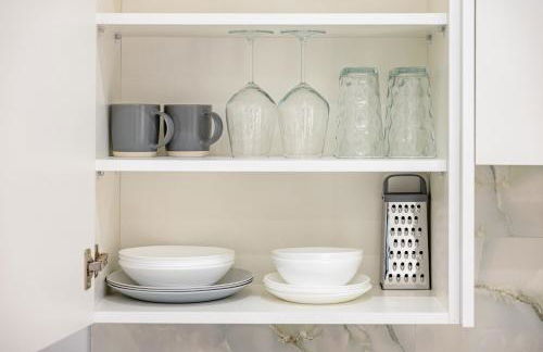 ROOMS NEAR ME - Entire place, kitchen & washroom with amenities, smart tv, fast Wifi, parking nearby - Foto 24