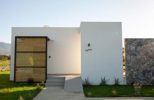 Aphrodite Luxury Suites, Private Heated Pool & Jacuzzi -Romantic Escape for Couples - Photo 35