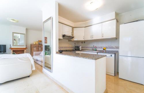 Altea Hills 3BR House with Private Garden - Photo 8