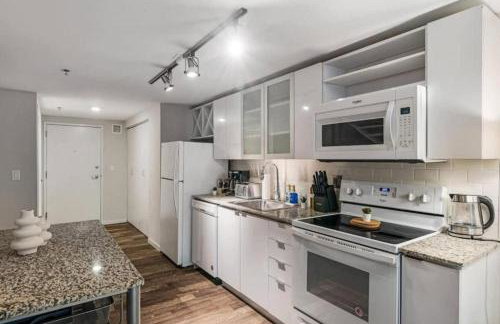 DT Gym Pool Rooftop 5 min walk to Stadiums - Foto 14