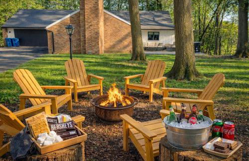 RiverEdge Haven Hot Tub, 5 Beds, Kayaks Near ND - Foto 51