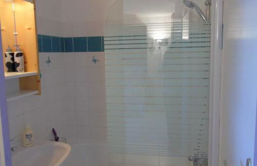 Studio + cabine à Valfréjus - 4 pers, balcon, proche remontées et commerces, draps inclus - FR-1-561-7 - Foto 6