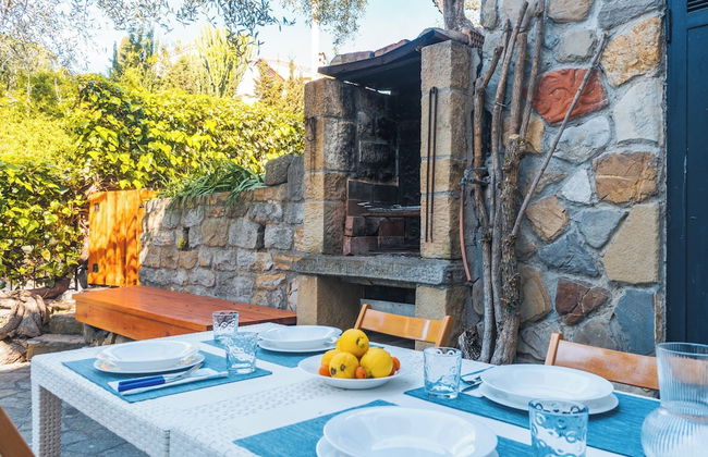 Lemon Apartment with Garden and Sea View - Photo 11