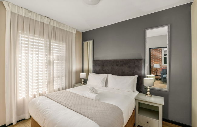 Easy Stay - The Vantage - Photo 16