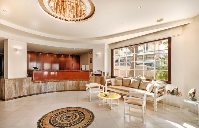 Elina Hotel Apartments - Foto 2