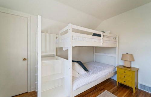 Comfortable 5BR Ames Stay Close to Campus - Foto 22