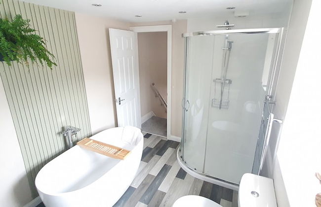 Lligwy House - Charming 3-bed House in Holyhead - Photo 11