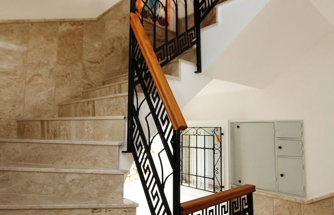 Cesme Kale Tas Apart - Foto 49