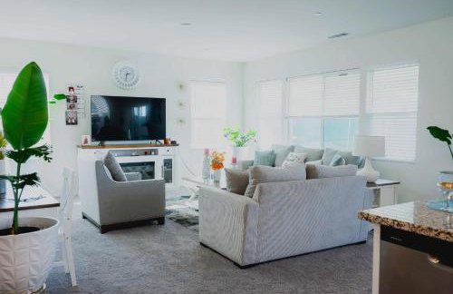 California 3-Bedroom Desert Escape With Garden - Foto 39