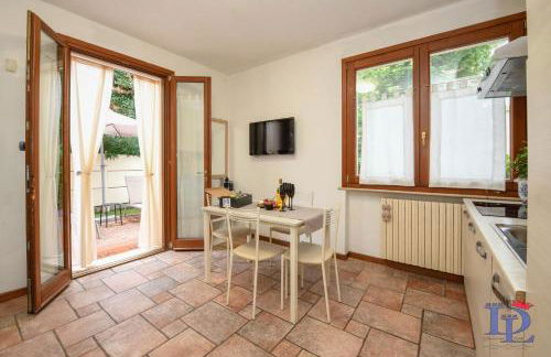 Garden & Pool DesenzanoLoft Official Partner Homes & Villas by Marriott Bonvoy - Foto 15