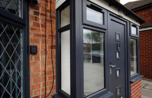 3 bedroom near airport Up to 40 percent off - Foto 4