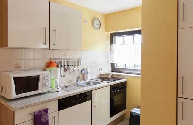 A Modern Apartment in the Hunsruck Region's Romantic Drohn Valley - Photo 16