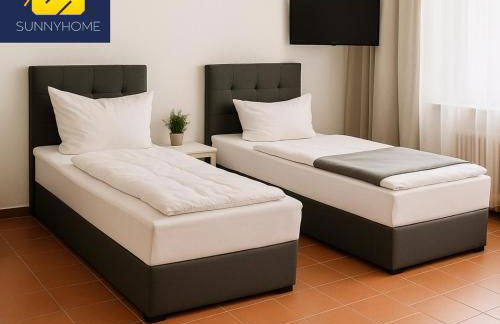 SUNNYHOME Monteurwohnungen und Apartments in Regensburg - Photo 1