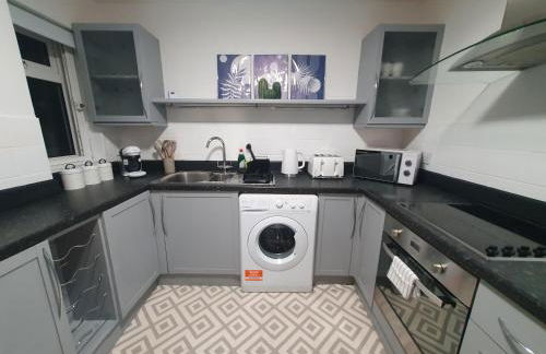 Bright Modern & Spacious 2-Bedroom Apartment - Opposite Penge East Station - 15 mins to Central London! - Foto 21