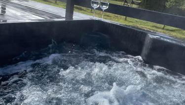 Riverview Lodge & Luxury Hot Tub - Foto 2