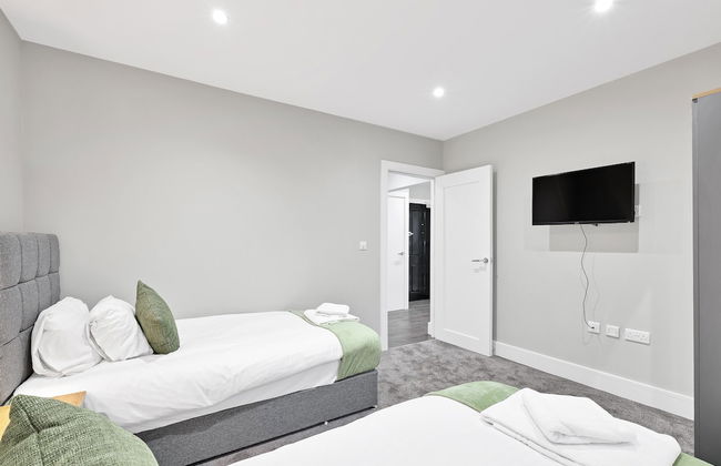 Crown Place 2 & 3 Bedroom Luxury Apts - Foto 22