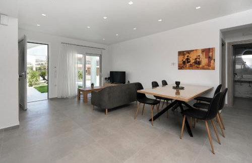 Rosemary Rhodes Villa - Photo 33