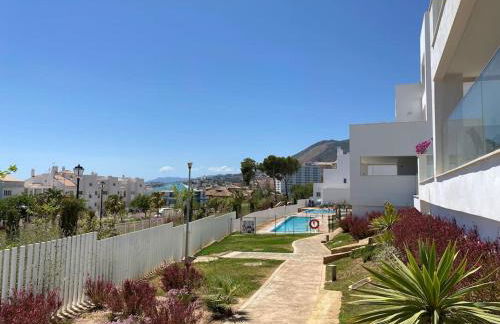 Deluxe sea view apartment with a swimming pool - Foto 26