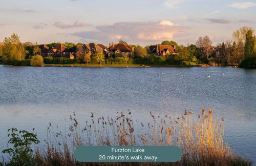 Wheatley House - Great Location - Free Parking, Self-Check-In, Fast Wifi and Smart TVs by Yoko Property - Foto 33