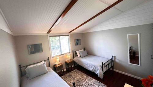 8th Street Haven - 3 bedroom House in DT Hamilton - Foto 2