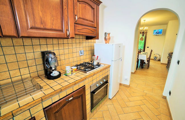 Villa on top of a Hill With an Enchanting View of Lake Bolsena - Foto 8