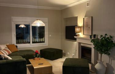 Luxury Villa with Panorama View and Heated Pool - Photo 35