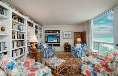 Beach Service Included Corner Condo - Foto 2