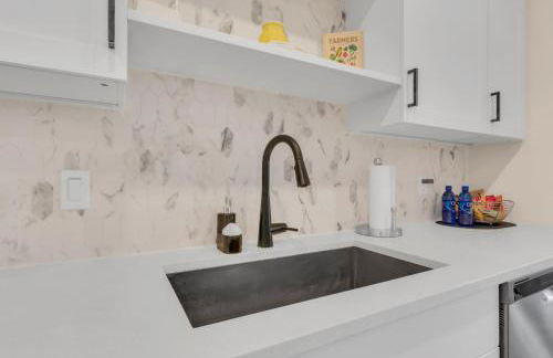 Modern 2 Bedrm Apartment with fast Wi-fi - Apartment - Foto 19