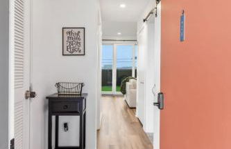 Huge Private Patio with Games & Skyline Views - Foto 8