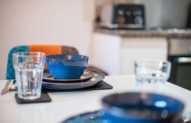 2br-sleeps6-wifi-smarttv-o2academy-ws87 - Foto 1