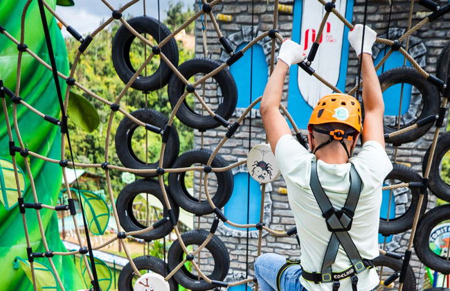 Escalada en Toro Verde Eco Adventure Park - Foto 3