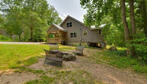 Peaceful Wine Country Cottage with Fire Pit in Olin! - Foto 2