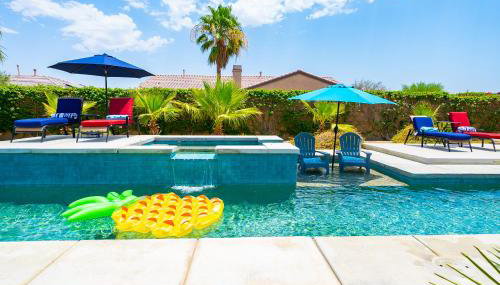Luxurious 5BR Resort Style Home w/ Pool & Spa - Foto 2, Garden, sunbed, Garden view