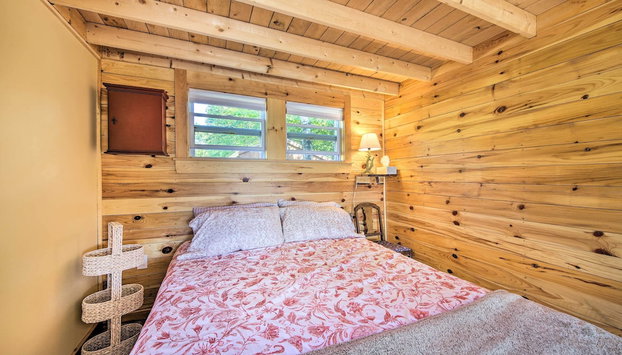 Quaint Oakland Getaway on East Pond Lake - Foto 2, Interior