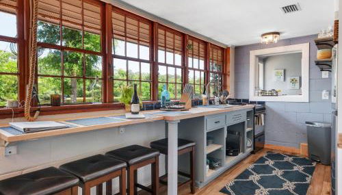 Waterfront on Lake Talquin - Near FSU - Stunning Views - 2 Story Deck - Fire Pit - Fast 1000 mbps Internet - 3 min from Boat Ramp - Foto 4