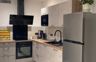 T3 au pied des Tours du Château - Foto 8